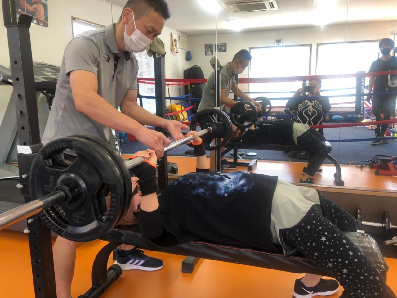 ボクシングエクササイズ練習風景